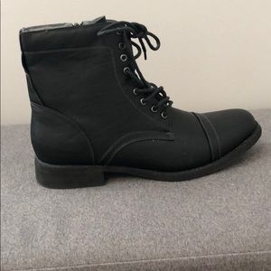 Steve Madden men’s boots